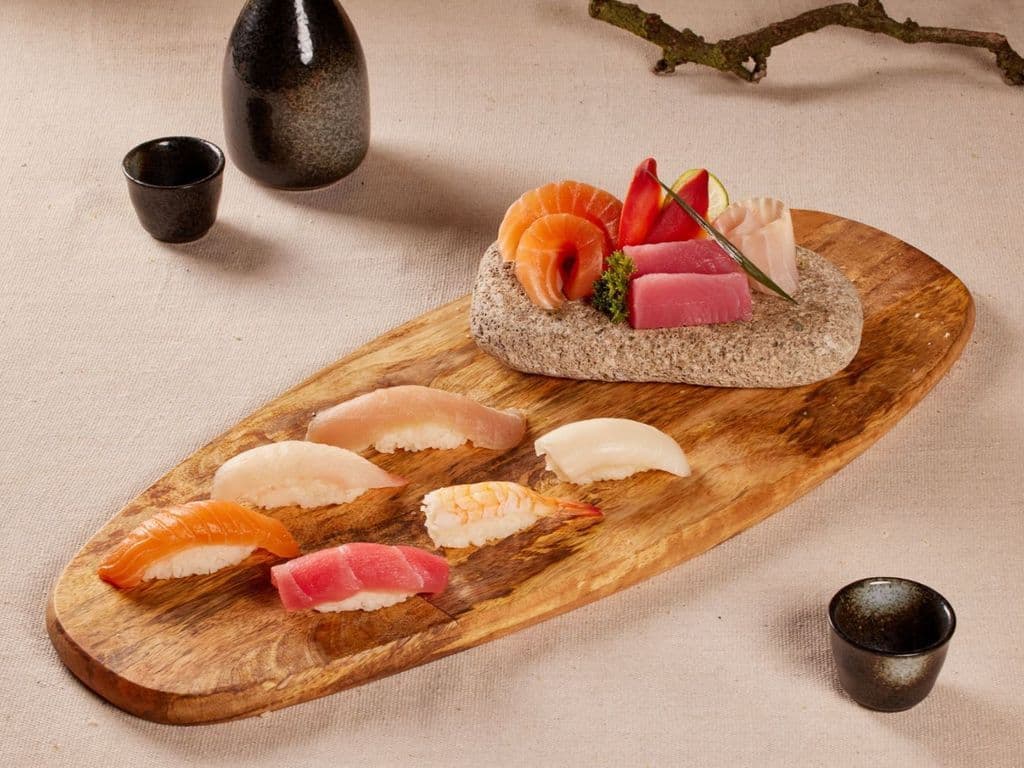 Nigiri & Sashimi Set (14pcs)