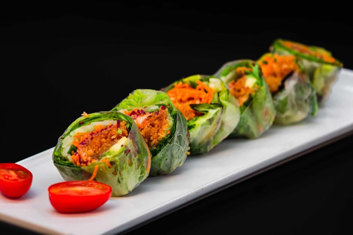 Spicy Salmon Rice Paper Roll