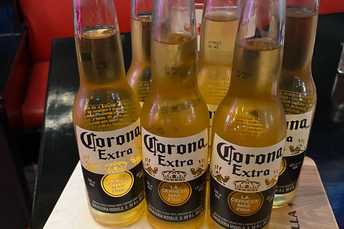 Corona Extra (1 x 6-Pack)