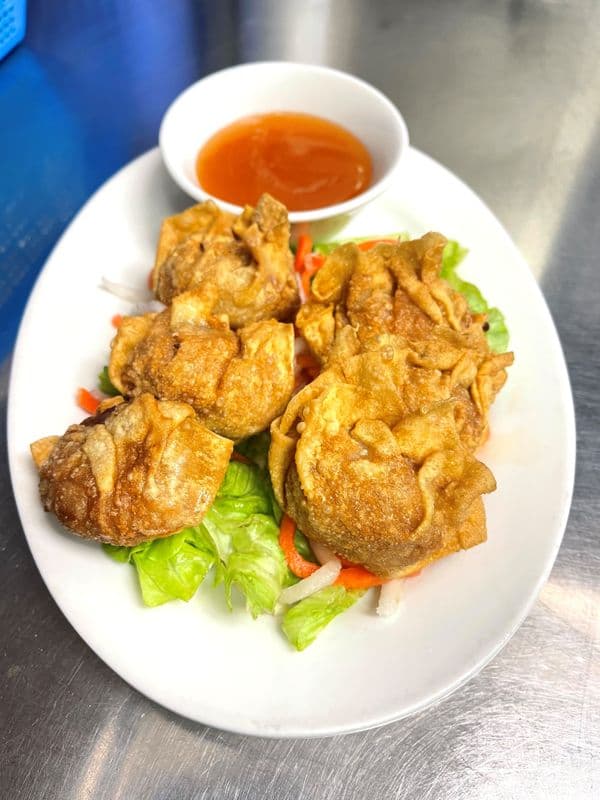 A25. Deep Fried Wonton (Wonton Chien)( 6 pieces)