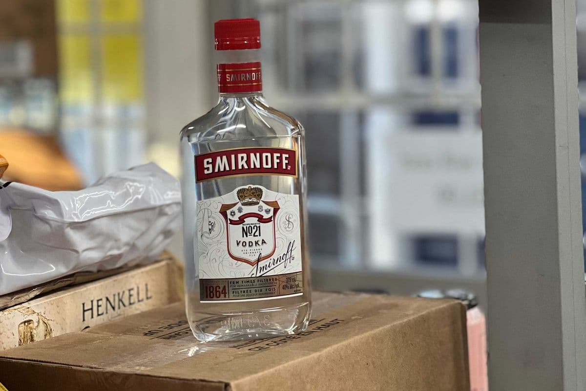 Smirnoff Vodka (1 x 375 ml)