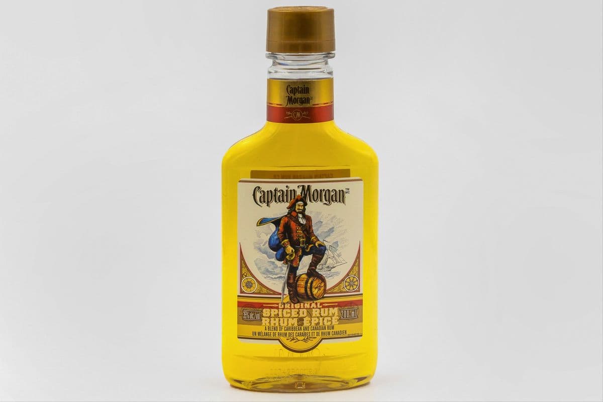 Captain Morgan Spiced Rum (200ML) (1 x 200ML)