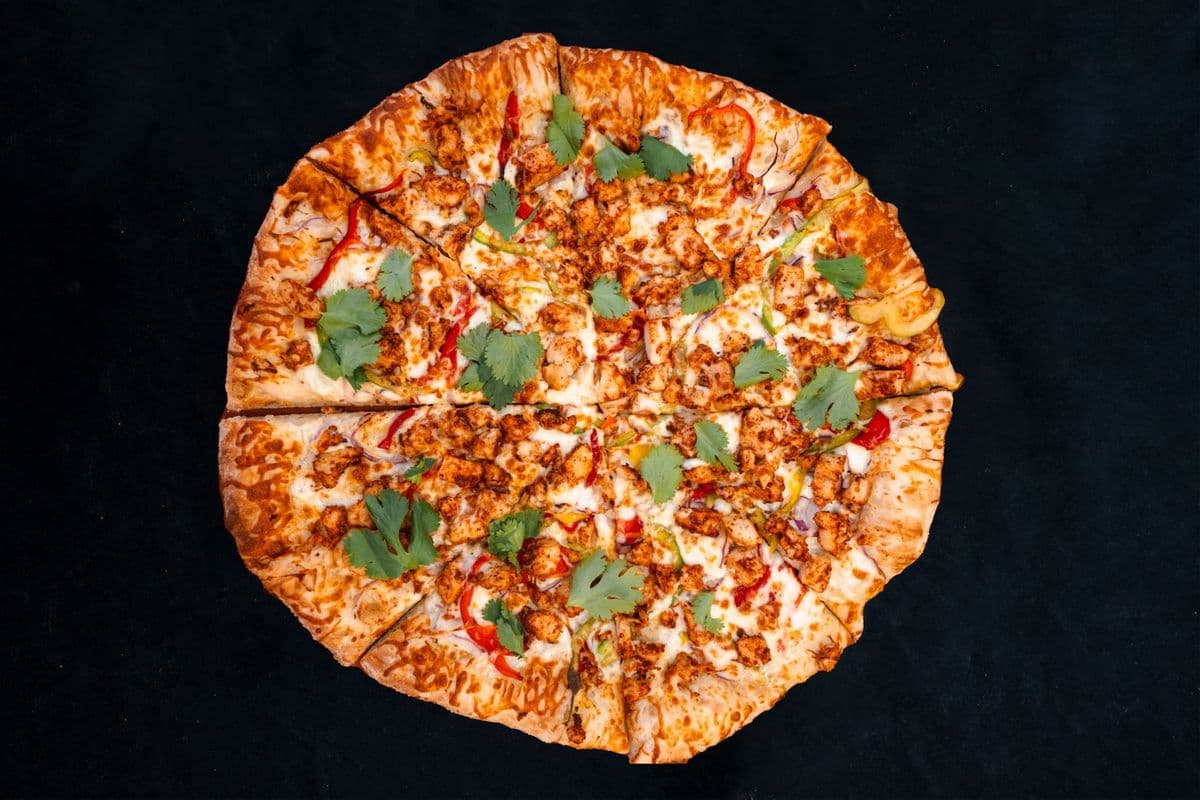 14" Tandoori Chicken Pizza