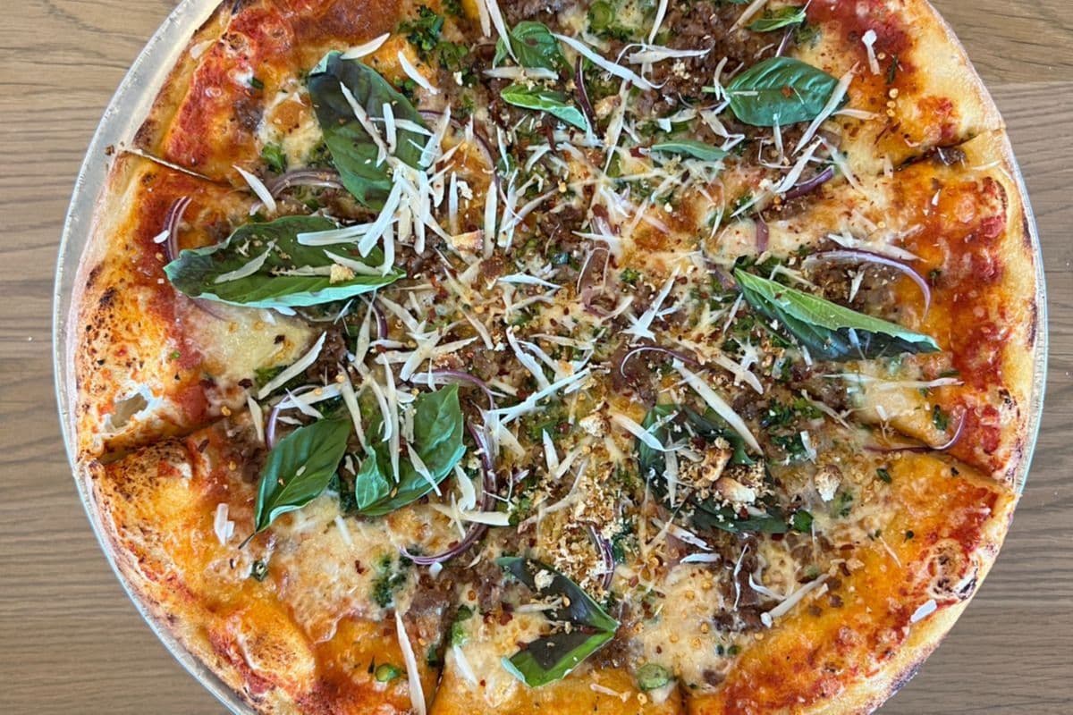 16" The National Pizza