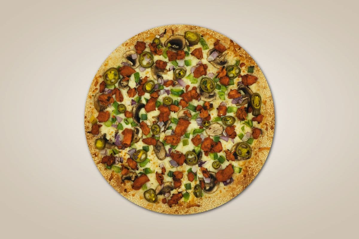 33. 14" Large Tandoori Chicken Pizza