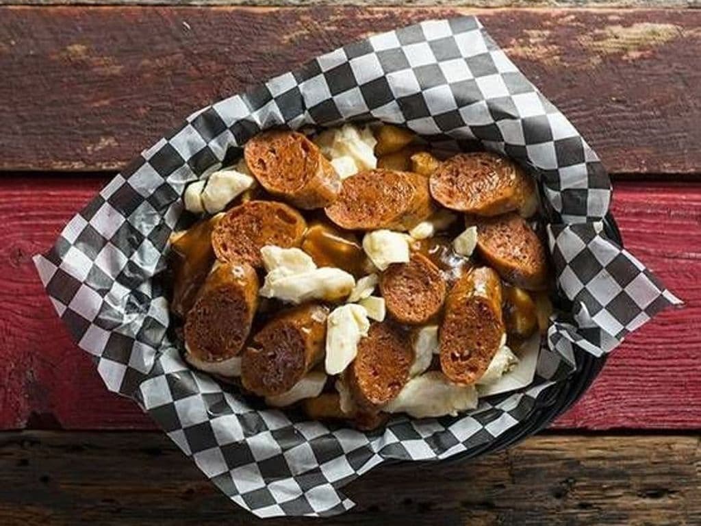 Poutine aux saucisses