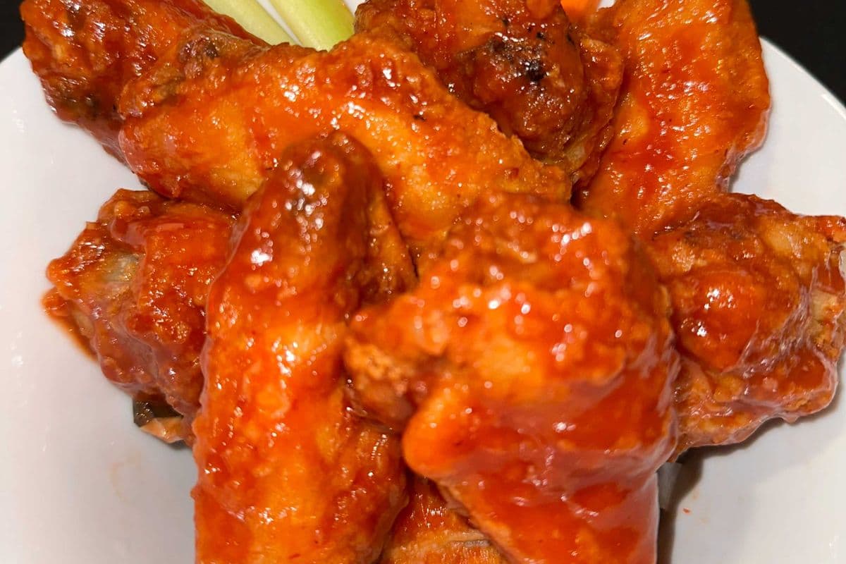 1 Lb Wings with Fries (1 LB per order)