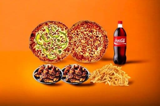 Méga promotion 3 : Inclus 2 pizzas 16 po (3 ingrédients au choix), 20 ailes de poulet, 1 grande frite, et 1 liqueur 2L