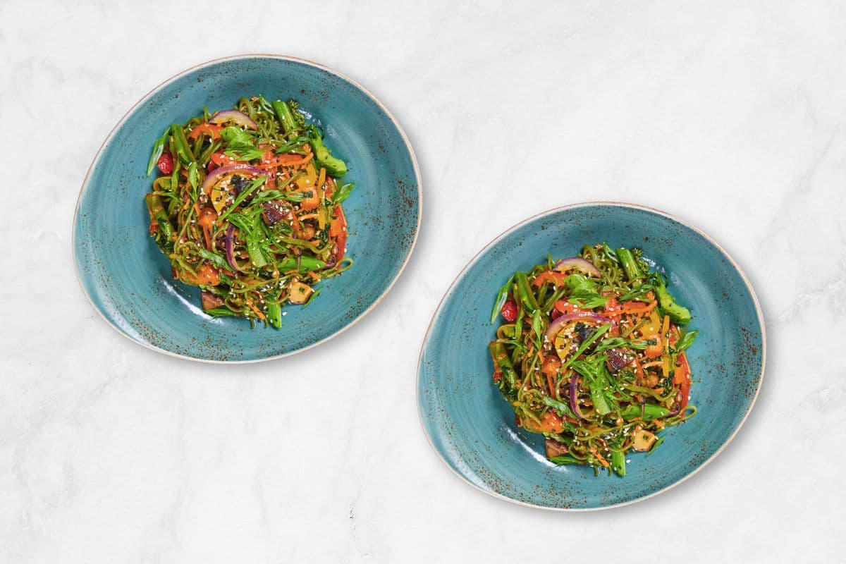 Mile Size Kale Noodle Stir Fry