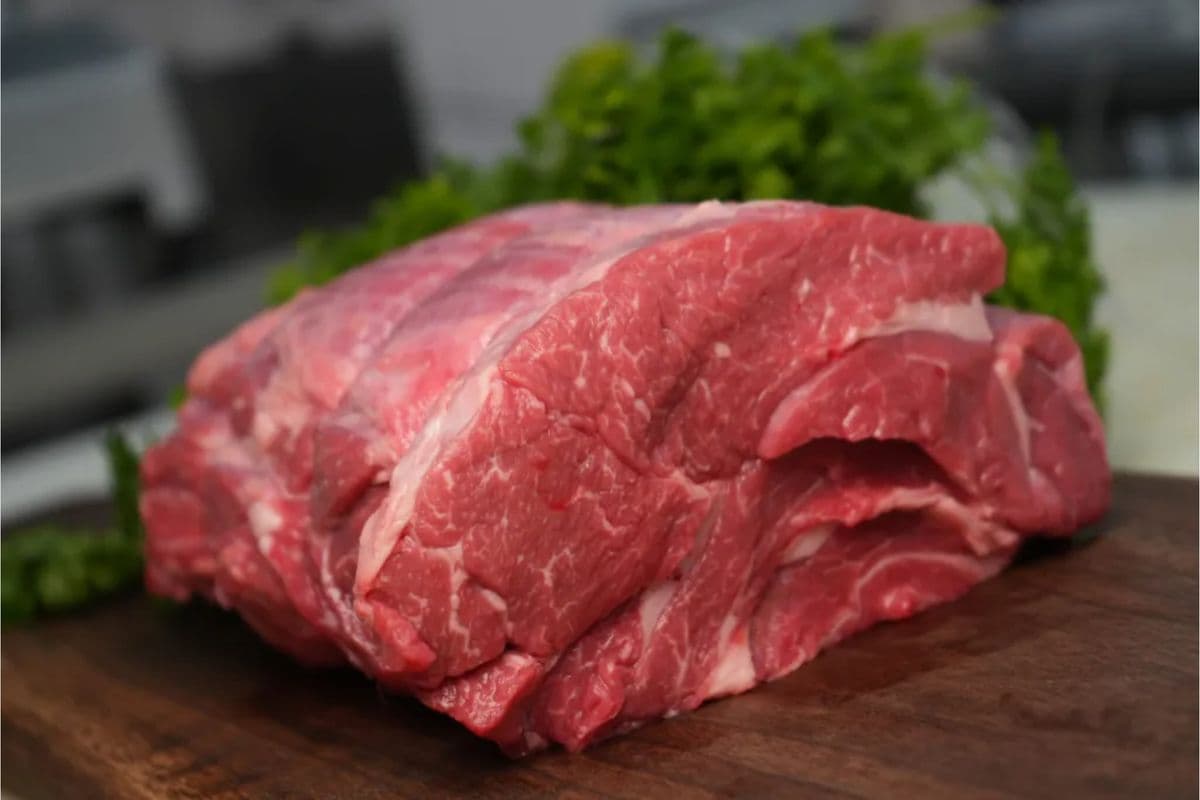 Boneless Beef Blade Roast (2.5 lb)
