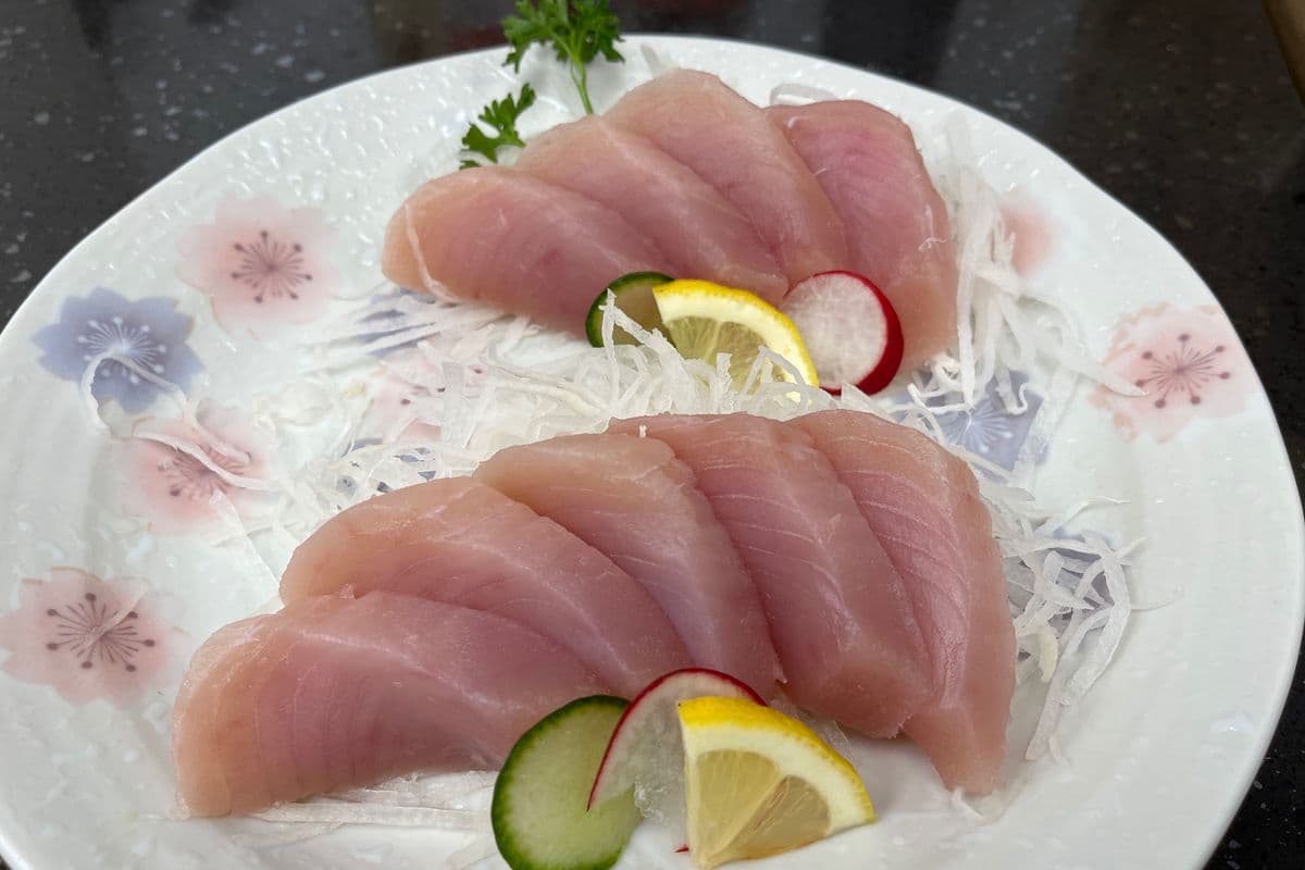 Tuna Sashimi (9 pcs)