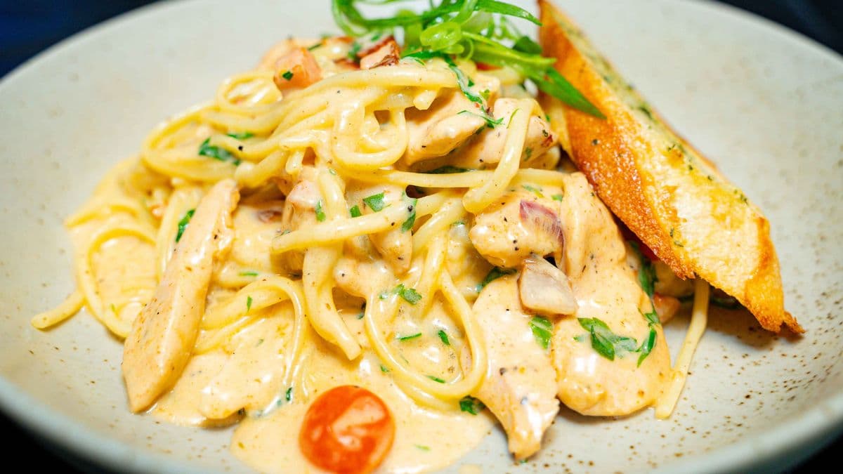 Chicken Carbonara Pasta