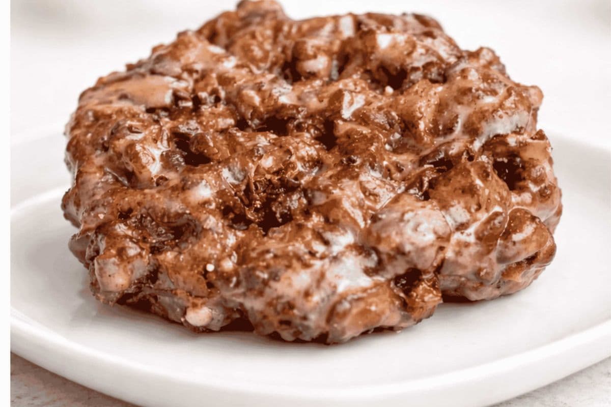 Cinnamon Apple Fritter
