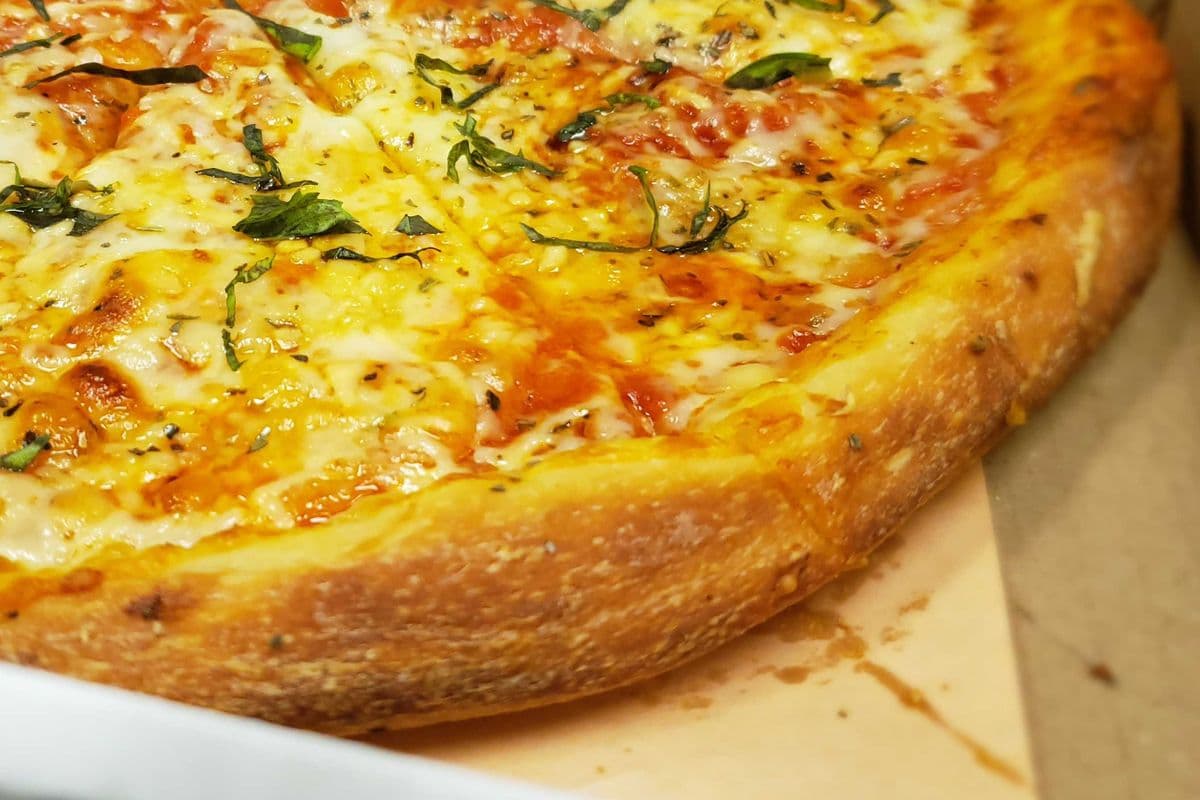 Medium Margherita Pizza
