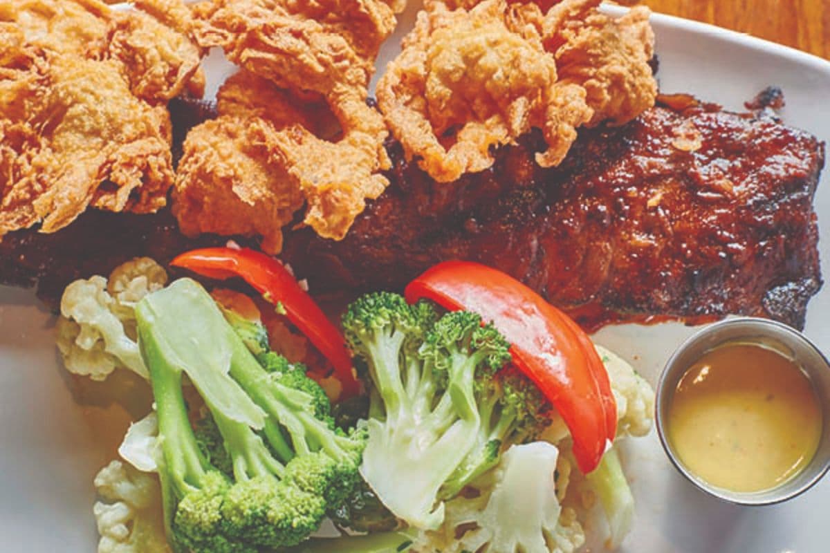 Côtes levées et poulet / Ribs and Chicken