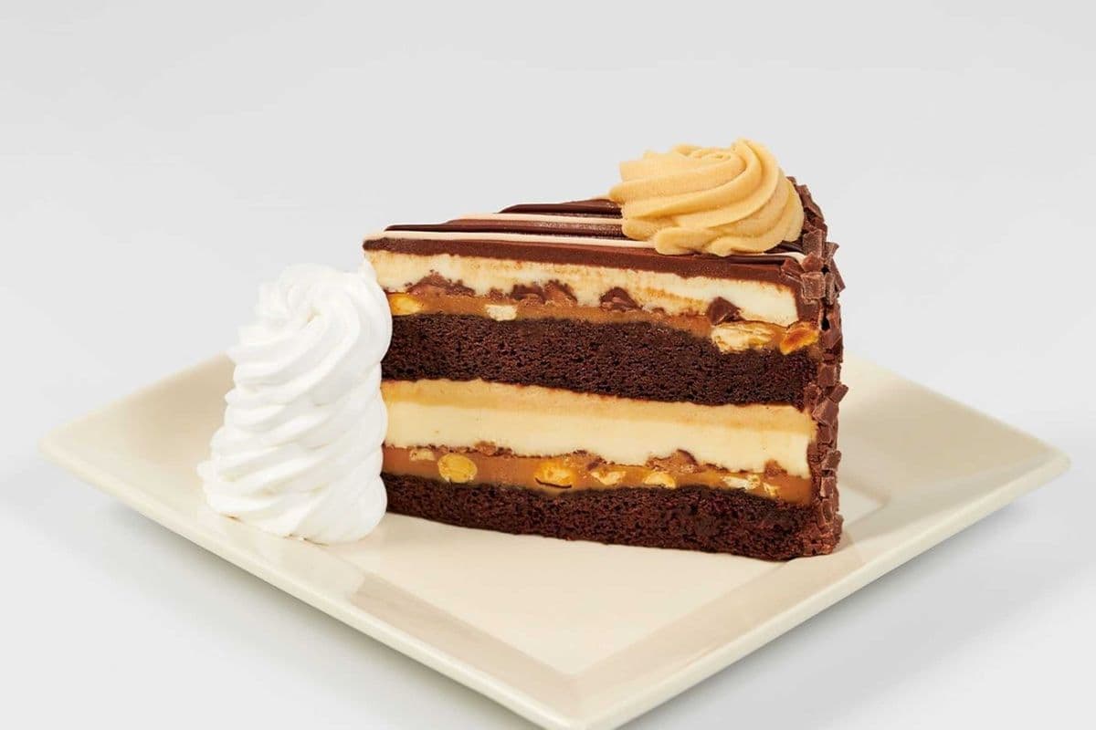 Reese's Pieces Peanut Butter Cheesecake