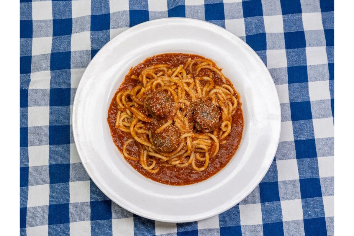 Extra-Large Spaghetti with Meat Sauce