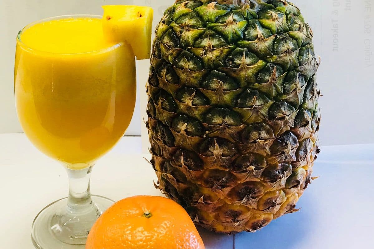 Fresh Orange and Pineapple Cold Press Juice 12 oz Bottle (12 oz)