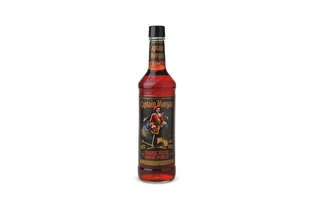 Captain Morgan Dark (750 ml Bottle)