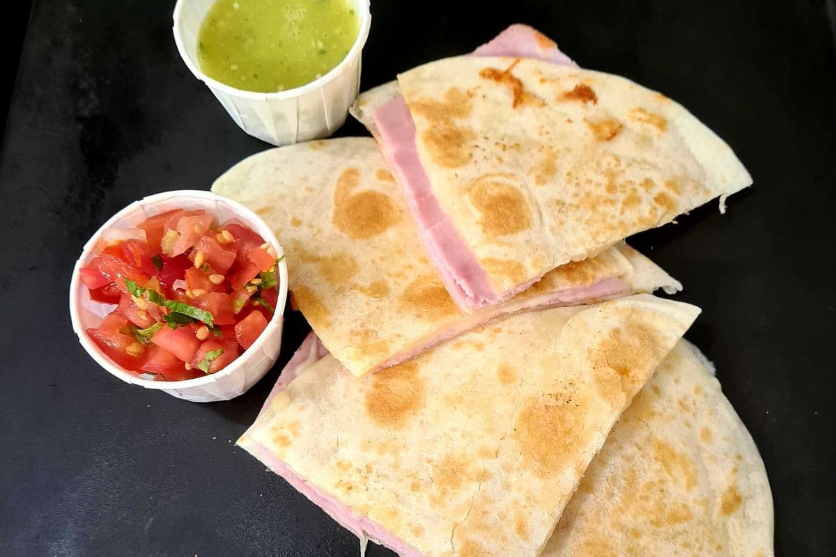 10" Quesadilla (10")