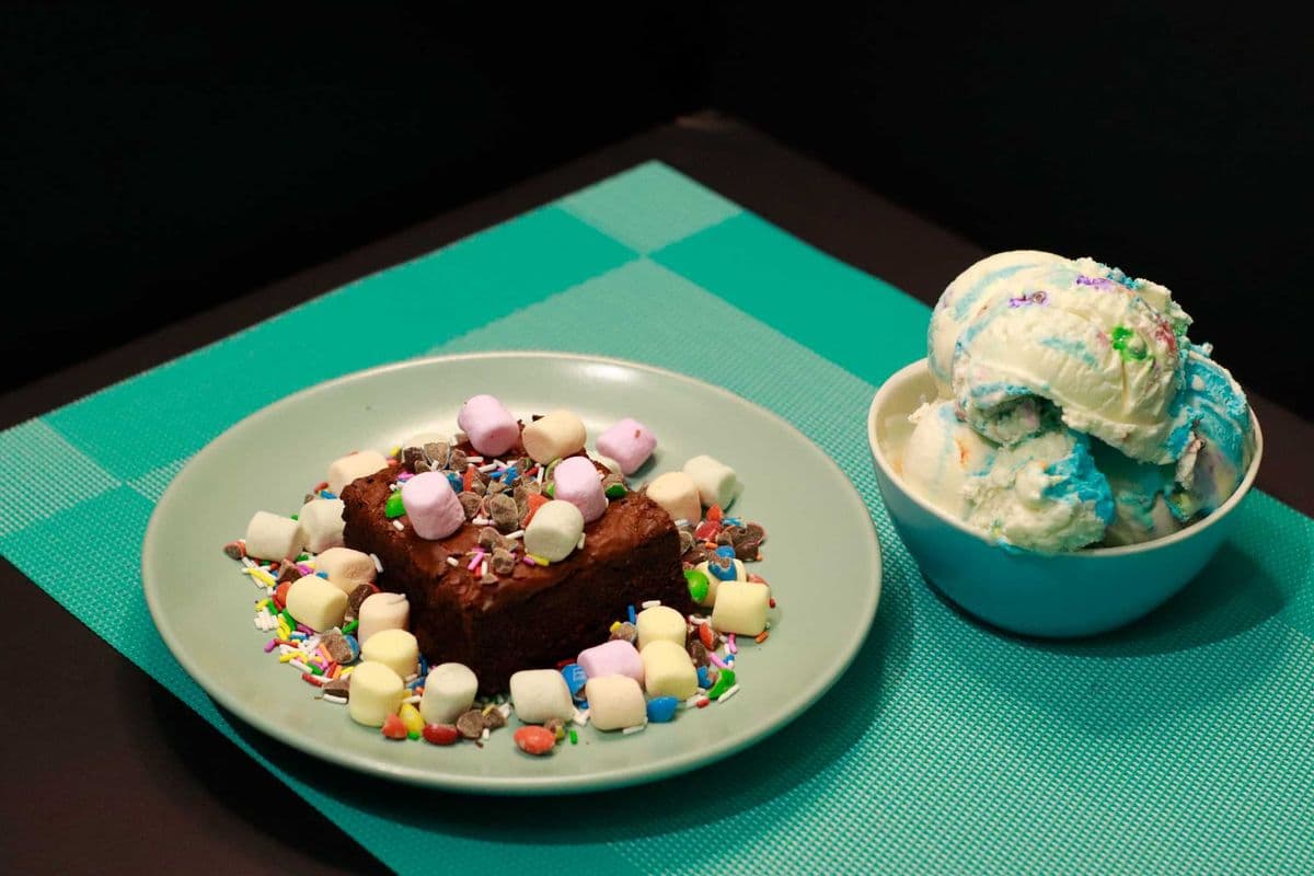Candyland Carnival Explosion – Brownie Delight