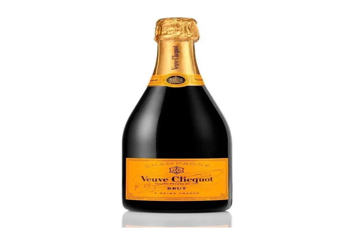 VEUVE CLICQUOT BRUT CHAMPAGNE 750 ML (1 x 750 ML)