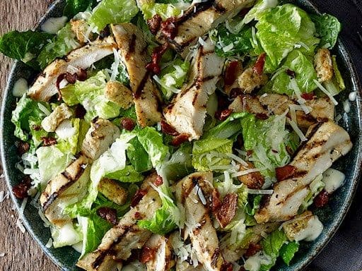 Salade César au poulet grillé / Grilled Chicken Caesar Salad