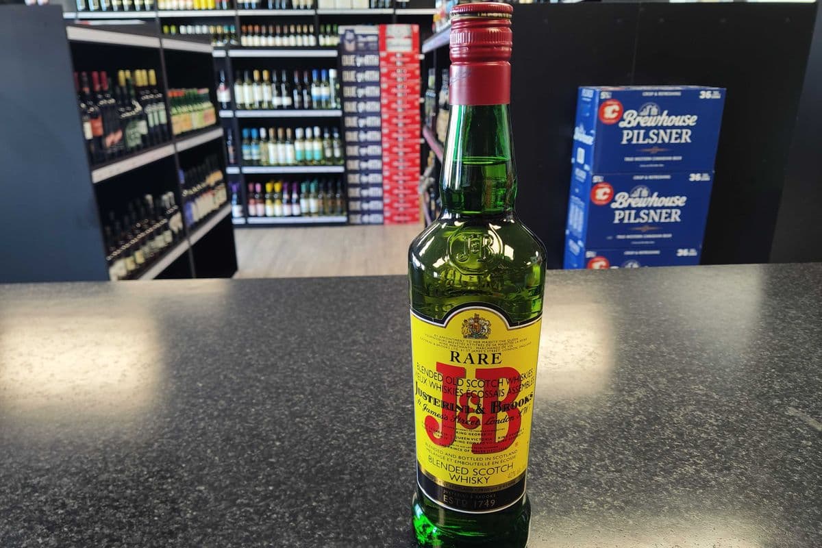 J & B Rare (1 x 750 ml Bottle)