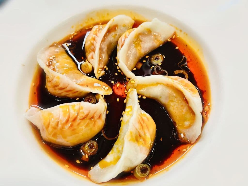 8.Veggie Dumpling in Spicy Sauce(6pcs)紅油素餃