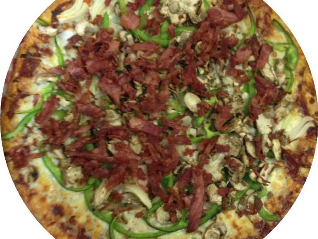 Small 9" Deluxe Pizza