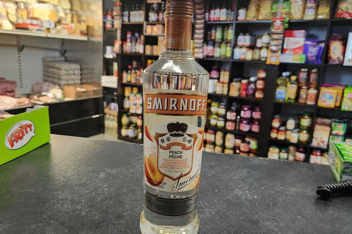 SMIRNOFF PEACH VODKA 750ML (1 x 750)