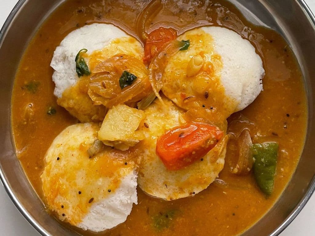 SAMBAR IDLI