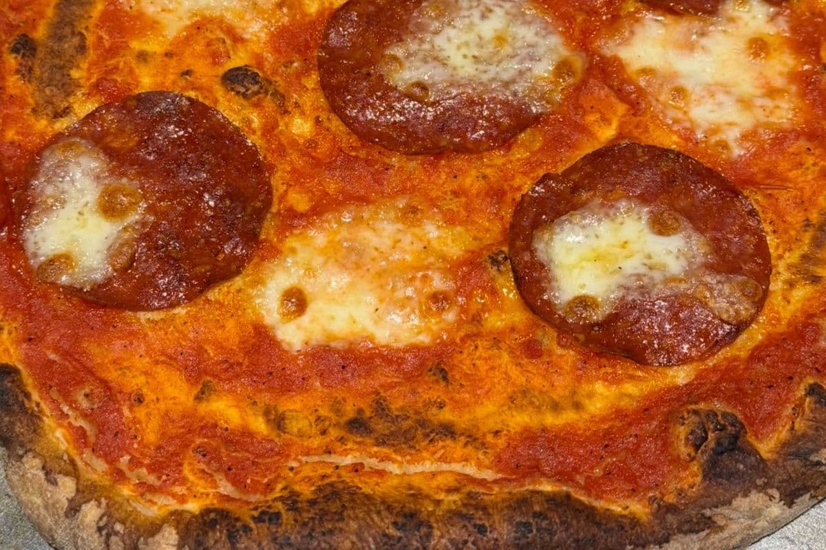Thin Crust Fire and Fior Pizza (15 inch)