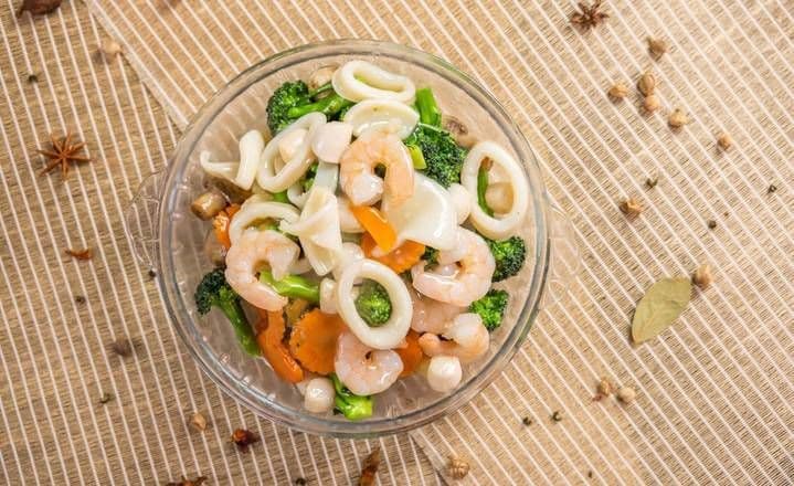 SF11 Seafood Mixed Veggies 油泡三鲜