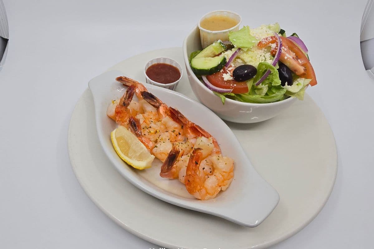 Grilled Shrimp (8 pcs) and Greek Salad