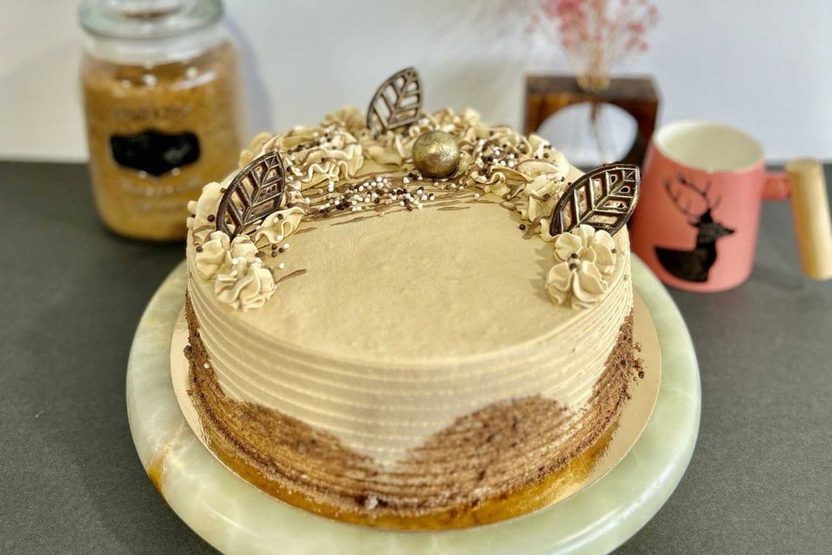 Mocha Cake 5"