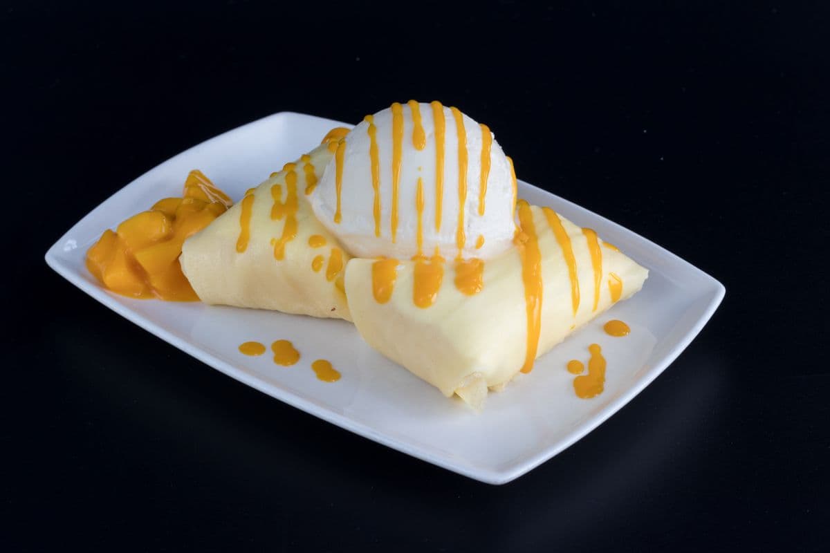 Mango Pancake with Sundae Supreme 雪山芒果班戟