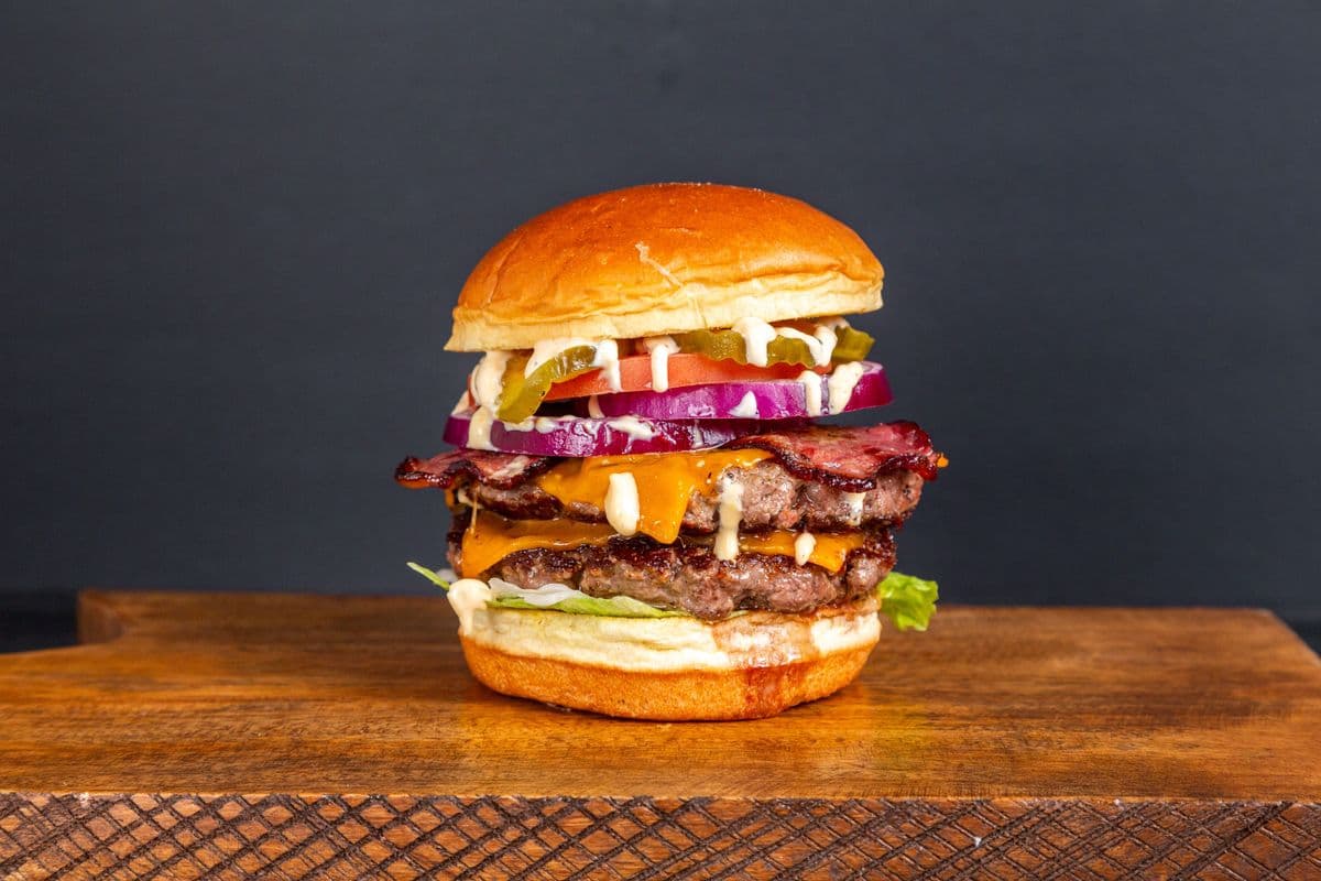 AVENGER (Double BF Patty + Cheese + Bacon)