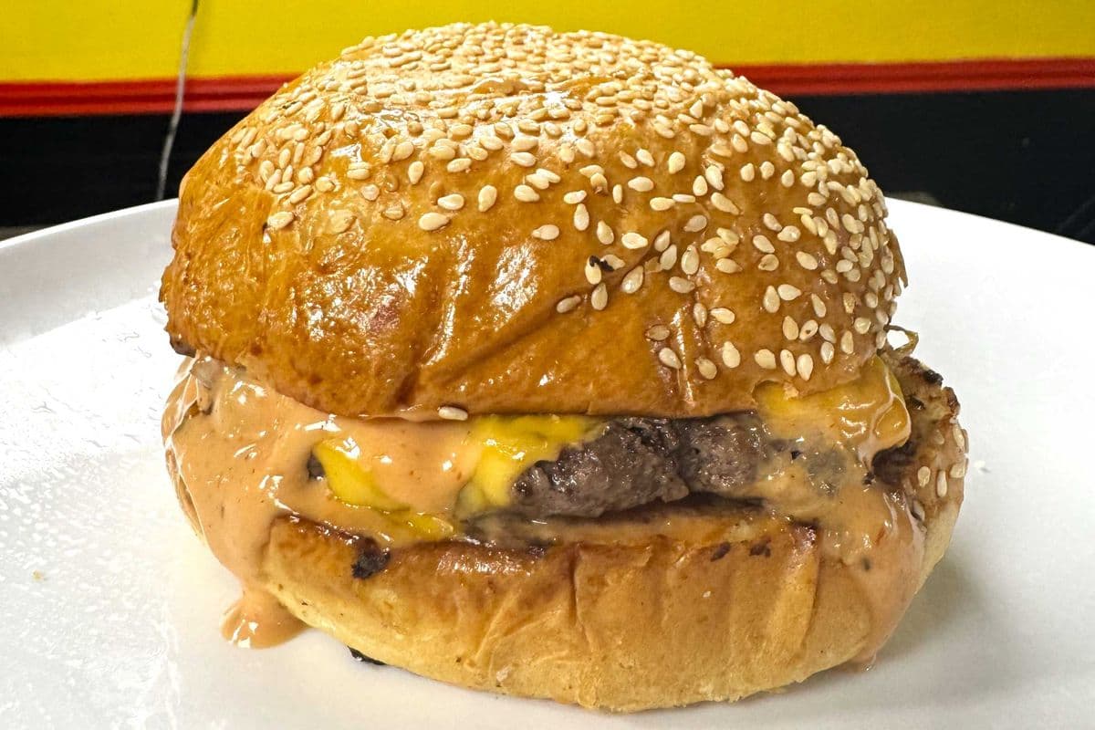 Alpha Burger