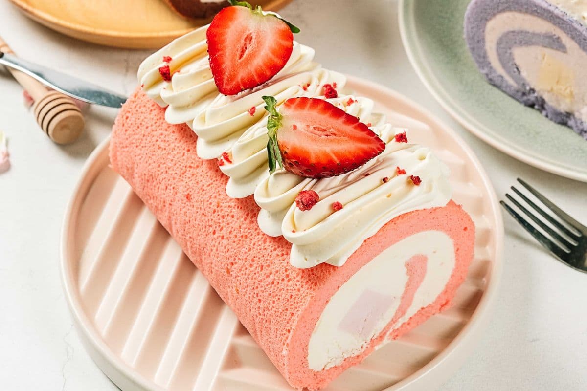 Strawberry CheesecakeRoll- Swiss Roll