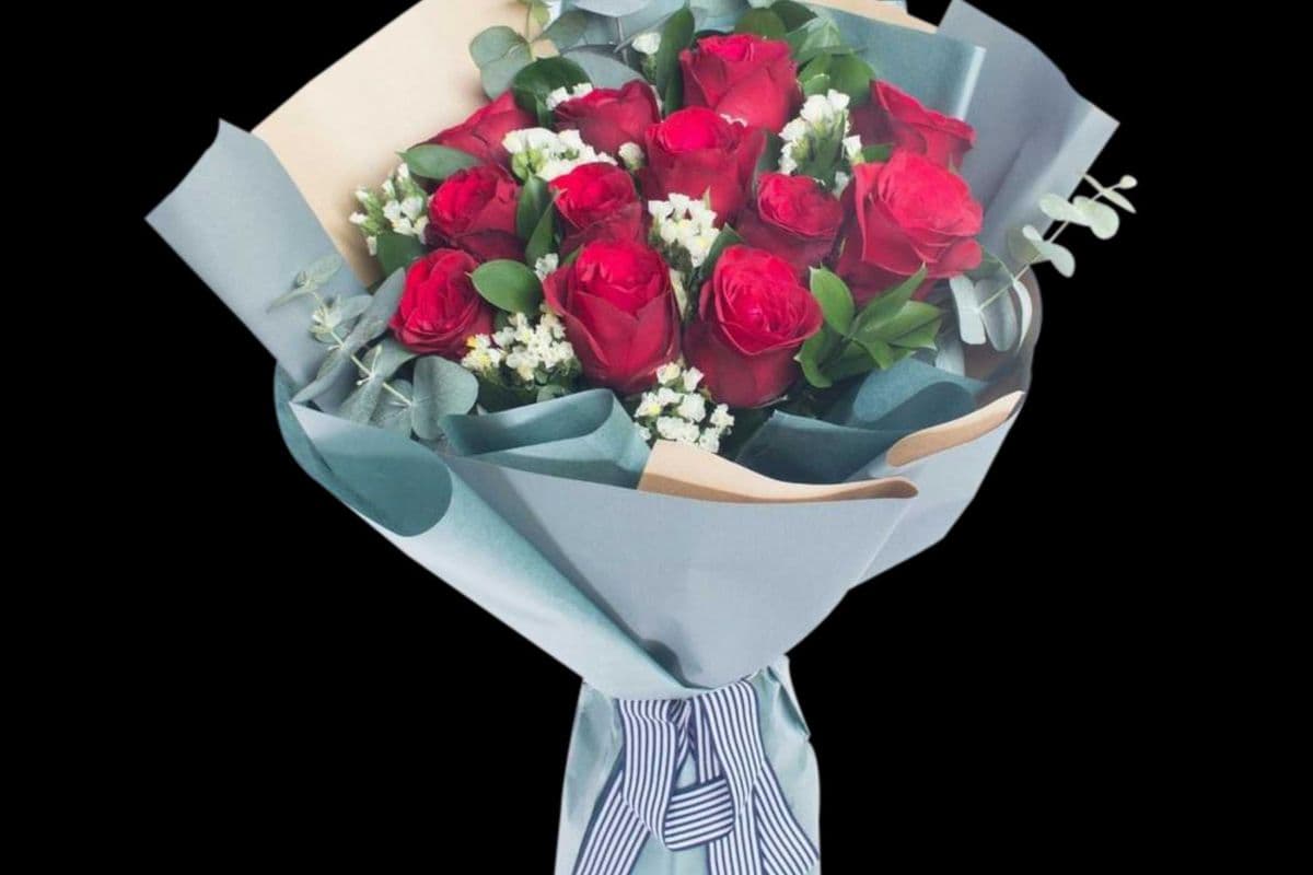 12 Long Stem Red Roses Bouquet
