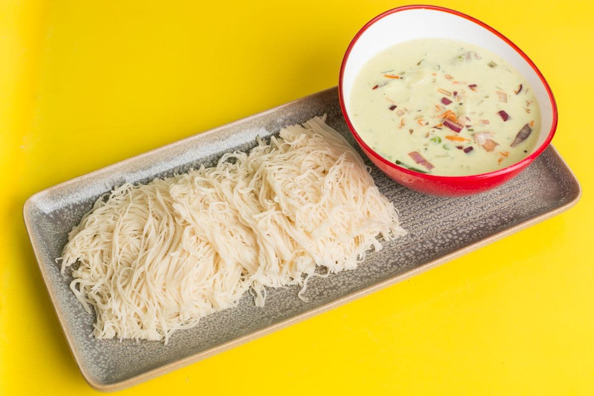 Idiyappam and Veg Stew