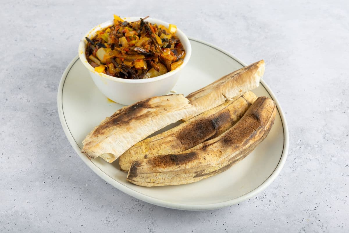 Roasted Plantain Or Yam With Local Sauce With Ugba + Fried Fish or Fried Chicken