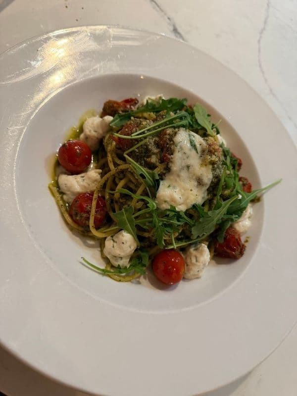 Spaghetti al pesto di rucola