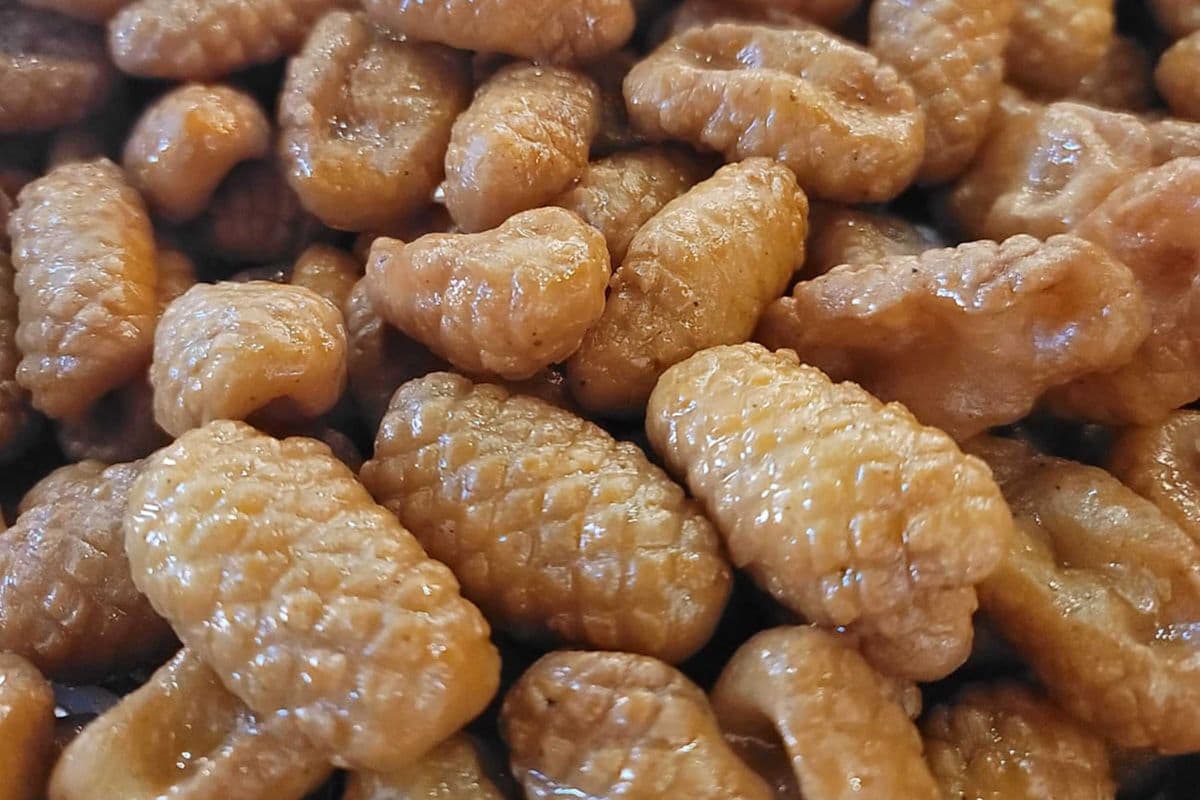 Macroon (Asabeh Zainab)