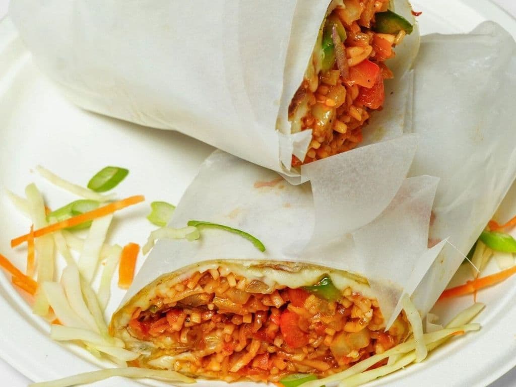 HAKKA PANEER ROLL