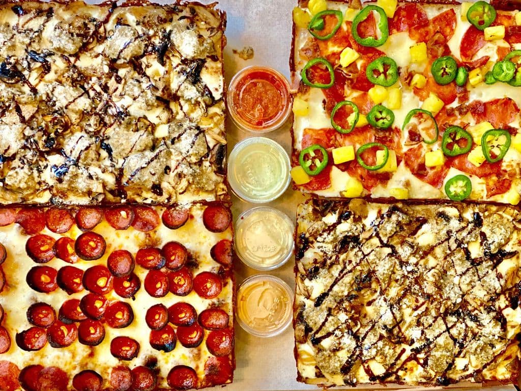 4 PACK - 4 Pizzas/4 Dips PARTY PAK
