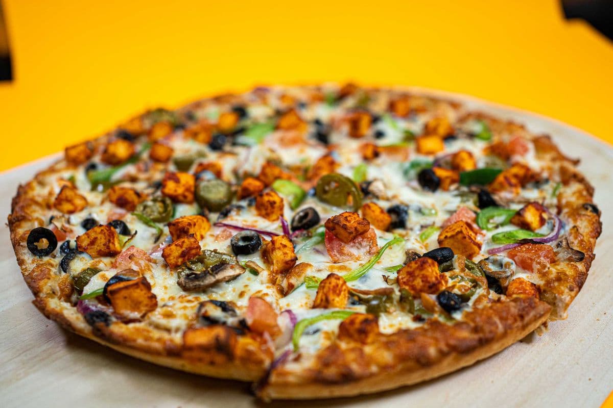 10'' Small Hometown Tandoori Paneer Veggie Pizza