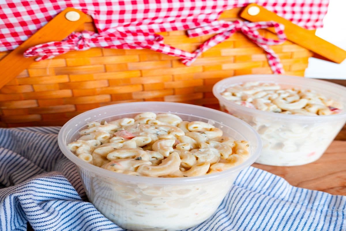 Country Macaroni Salad (16 oz)