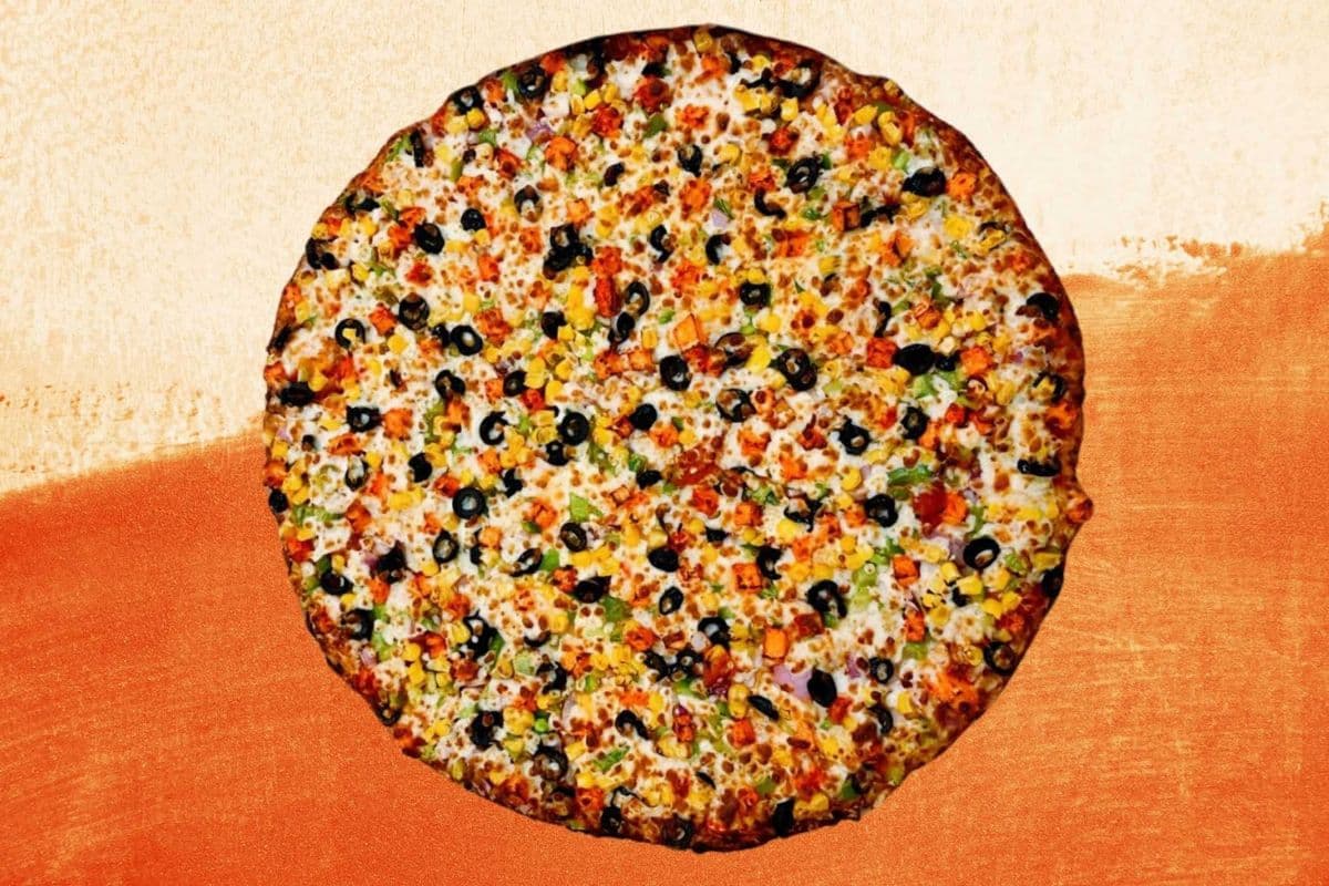 Large Desi Style Pizza and Appetizer Deal (1 Free Dip)